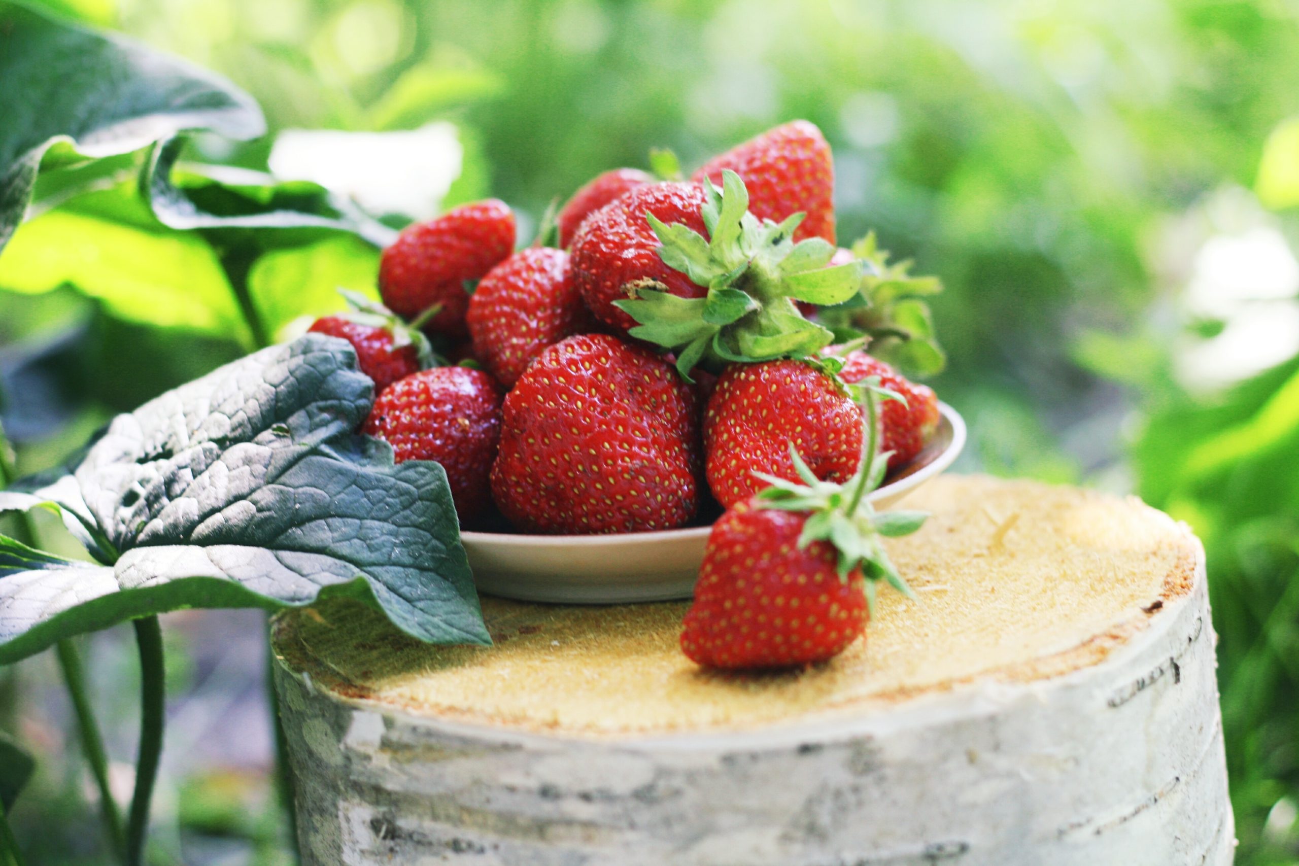 6 Amazing Benefits of Strawberries for Heart Health and Cancer Prevention